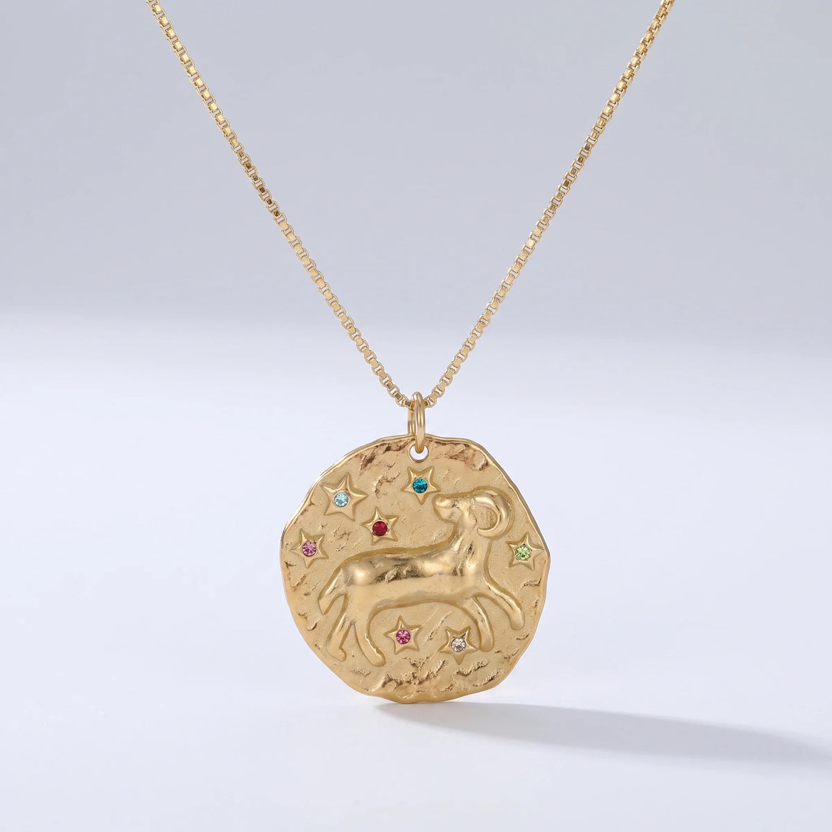 Naszyjnik z rustykalnym medalionem zodiaku: Baran.